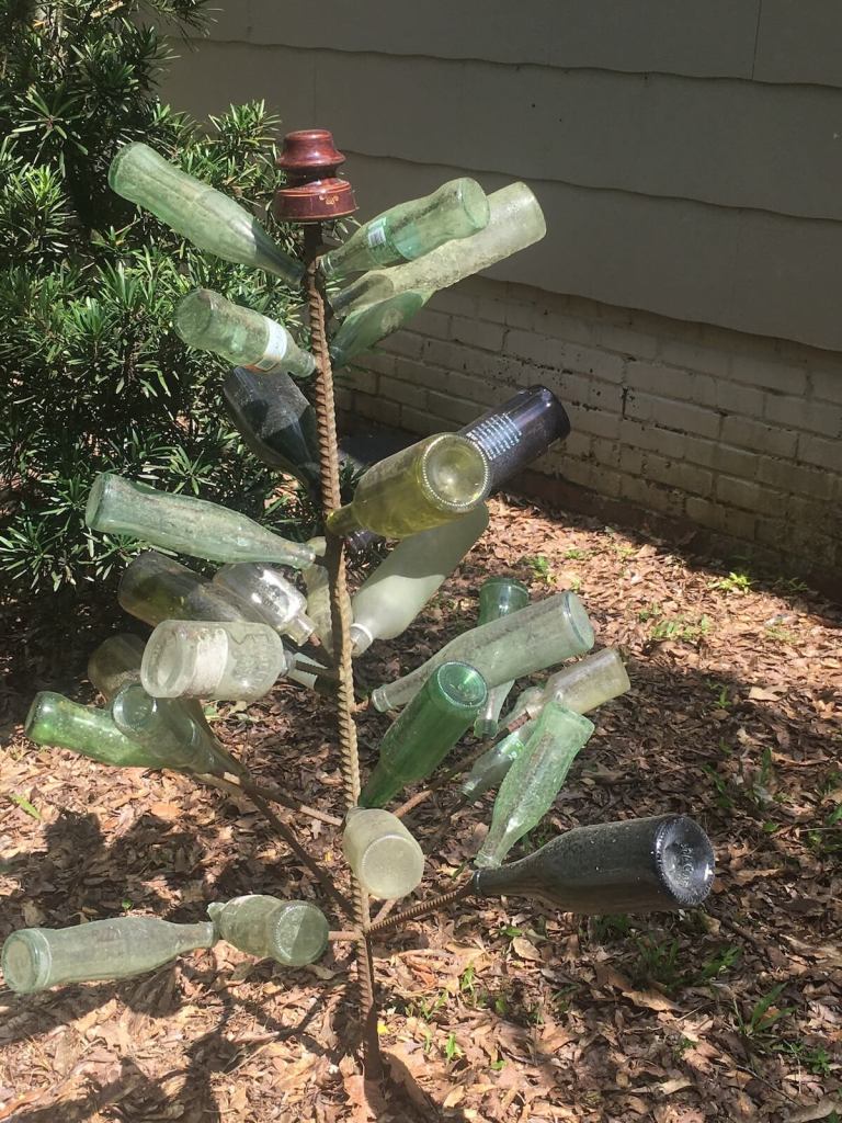 Rebar bottle tree, Fondren